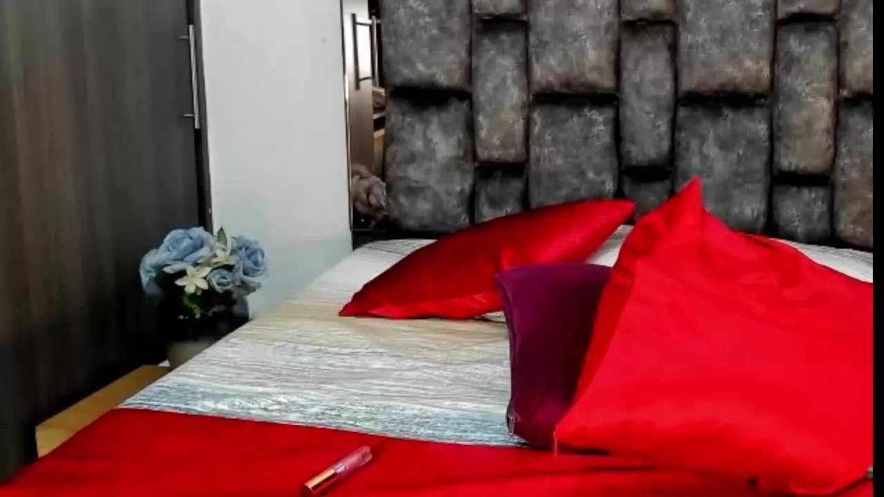 LezzyHells on Streamray 