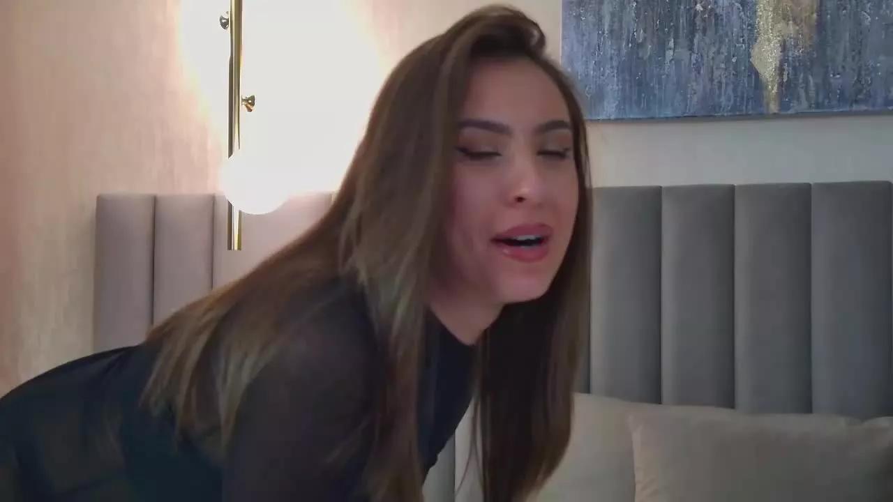 LizzyKean on Streamray 