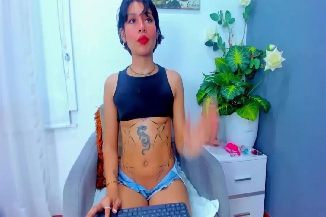 SiennaLust on Streamray 