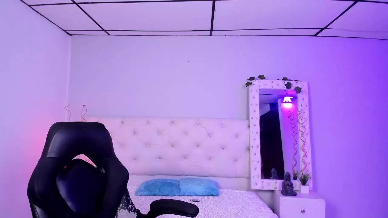 slut_ximenaTS on Streamray 