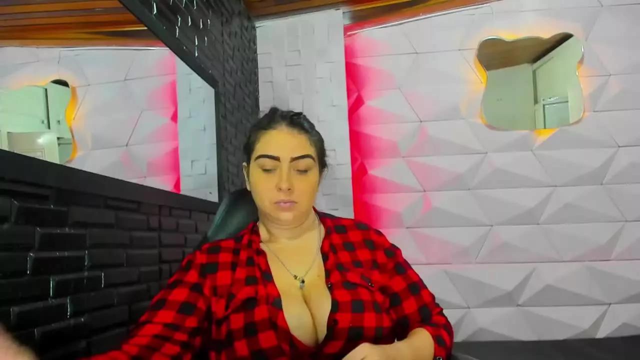 Valentina_Coba on Streamray 