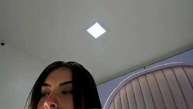 Annavic_ on StripChat 