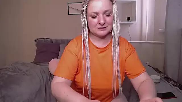 AnnaXCherri on StripChat 