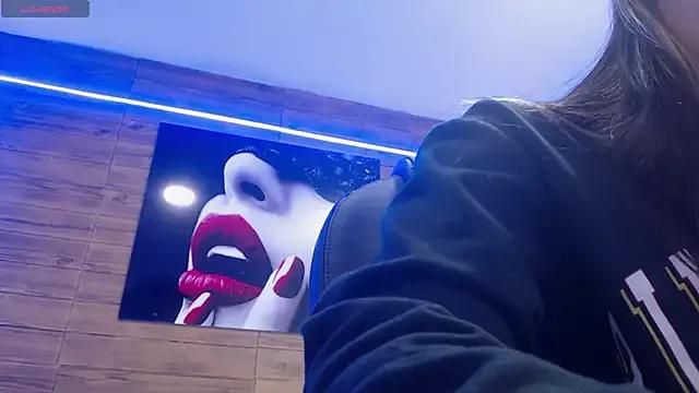 Ashlyeegray on StripChat 