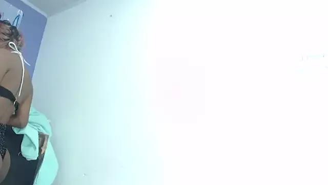 avaleri_cherry on StripChat 