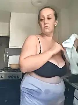 AvaLloyd on StripChat 
