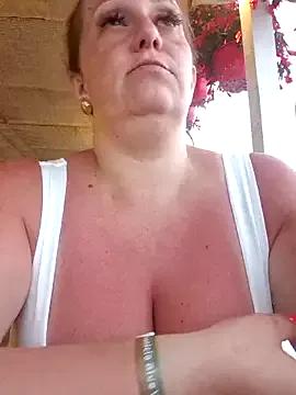 AvaLloyd on StripChat 