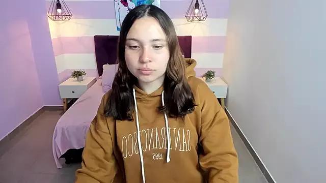 Carol_Pinter on StripChat 