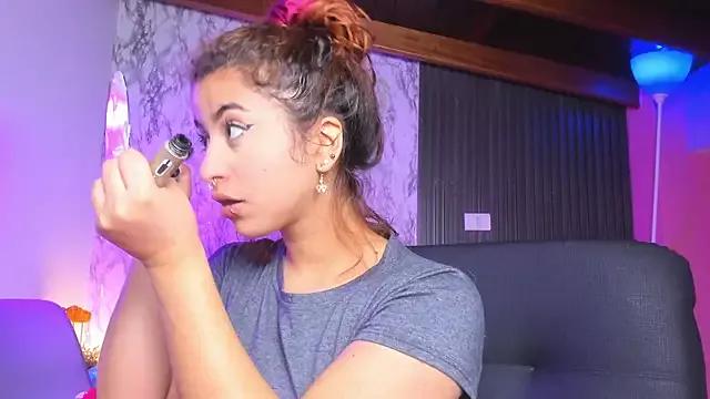 chloe_blue on StripChat 