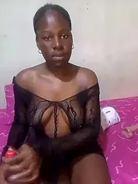 DarkBerryDiamond255 on StripChat 