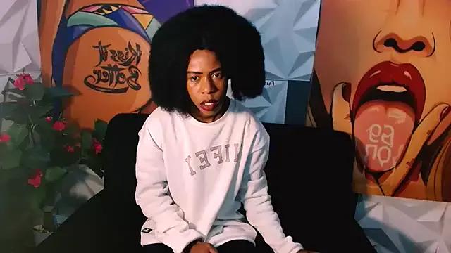 Ebonystormxxx on StripChat 