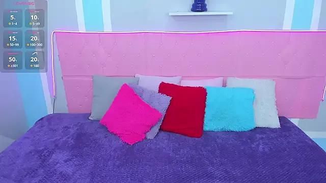 elenacooper1 on StripChat 