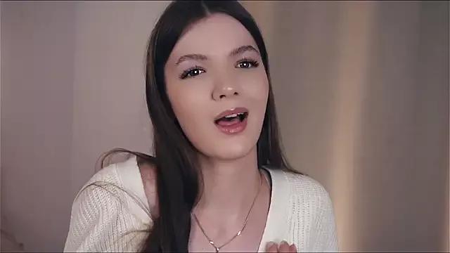 ElwynaBalle on StripChat 
