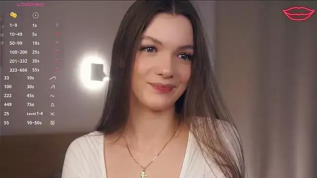 ElwynaBalle on StripChat 