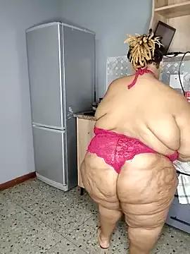 fatafricanqueen on StripChat 