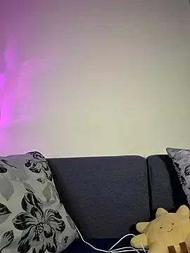 FoxRineHelen on StripChat 