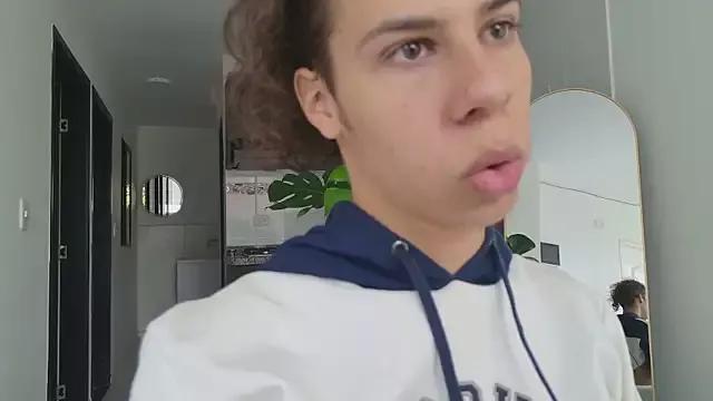 grey___27 on StripChat 