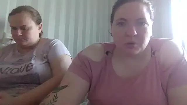 HollyXEva on StripChat 