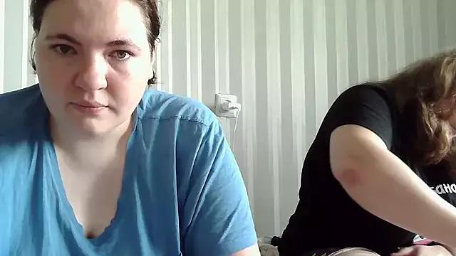 HollyXEva on StripChat 