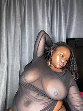 Honeycoco0211 on StripChat 