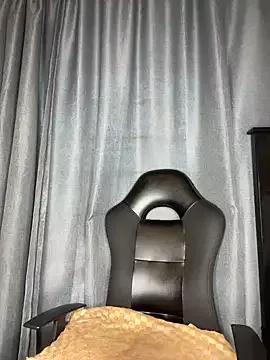 Honeycoco0211 on StripChat 