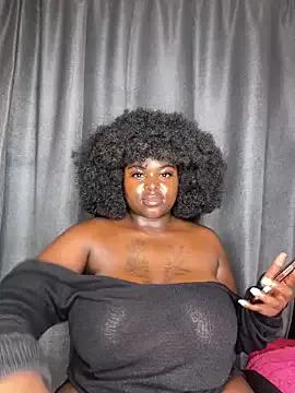 Honeycoco0211 on StripChat 