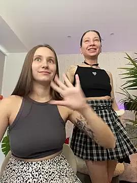 HotCaramellsTV on StripChat 