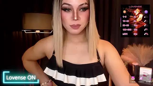 IamRaeganDolls69 on StripChat 