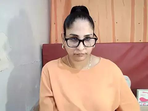 Indiankushy on StripChat 