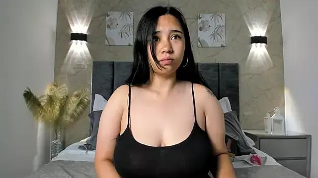 Karoll_Teyes on StripChat 