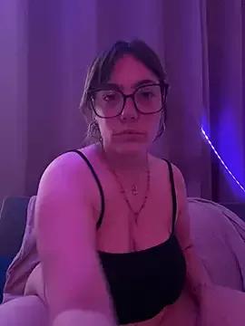 kushyy on StripChat 