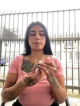 LilithPink_