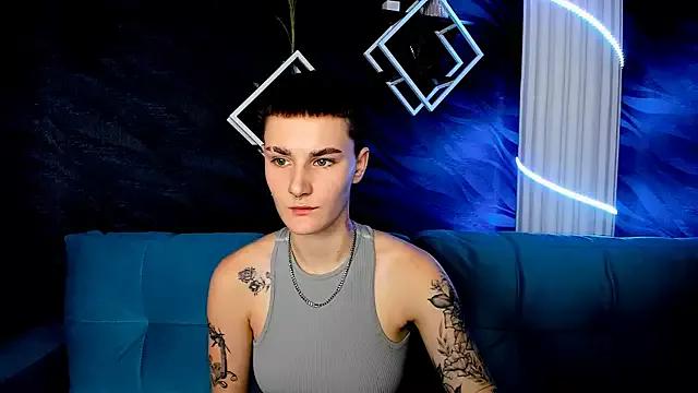 LindaBryantt on StripChat 
