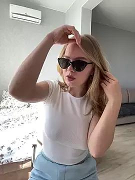 Little_Forest_ELF on StripChat 