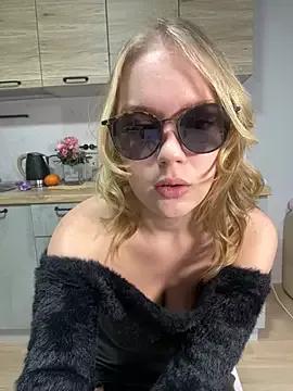 Little_Forest_ELF on StripChat 