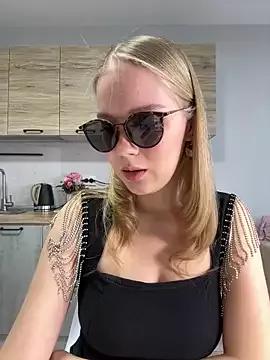 Little_Forest_ELF on StripChat 