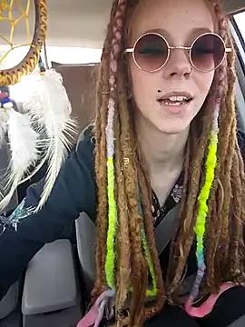 LucidLucy on StripChat 