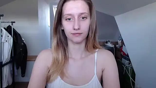 LUNA_delight on StripChat 