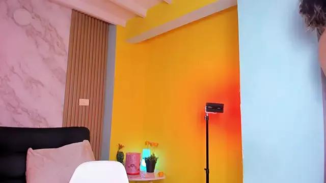 Megan_blue7 on StripChat 