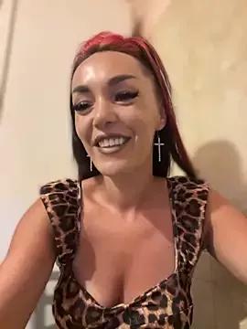 MeganFoxiy on StripChat 