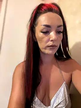 MeganFoxiy on StripChat 