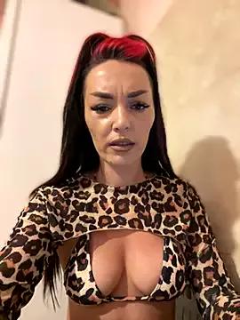 MeganFoxiy on StripChat 