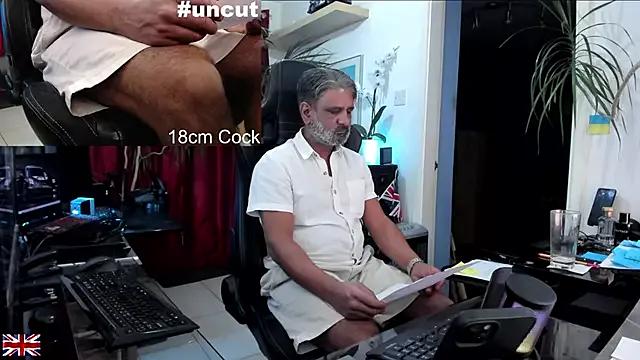 OnlineBossUK on StripChat 