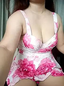 PurpleRose-89 on StripChat