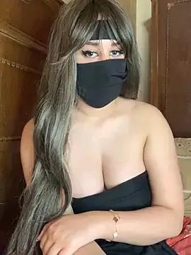 Rozzaa on StripChat 
