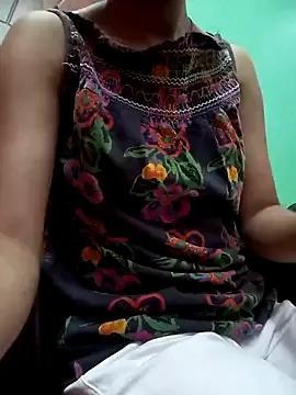 Ruhi_07 on StripChat 