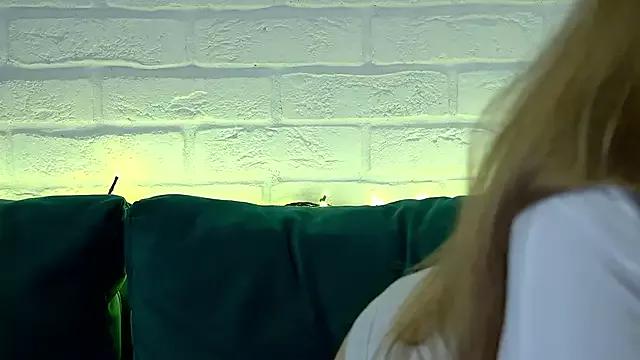 SelinSwarovski on StripChat 
