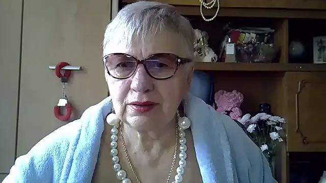 SweetCherry27 on StripChat 