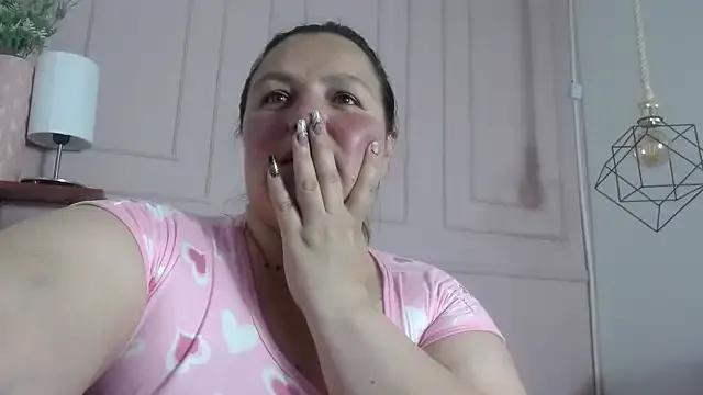 SweetRouse__ on StripChat 