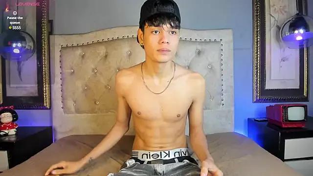 Tyler_Storm on StripChat 
